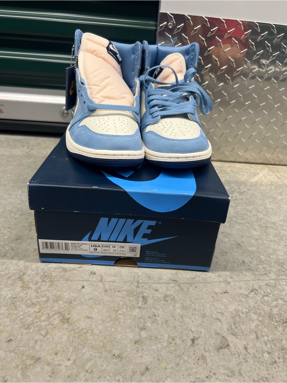 Jordan 1 Retro High OG “First in Flight” FD2596-400 Brand New size 7.5m-9w - Picture 2 of 12